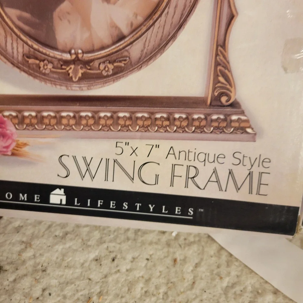 Vintage Home Lifestyles Gold Ornate Swing Picture Frames 5x7 Victorian Pair